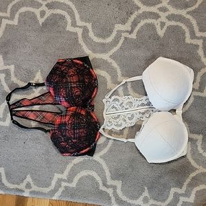 Victoria's Secret 34DD push up bras